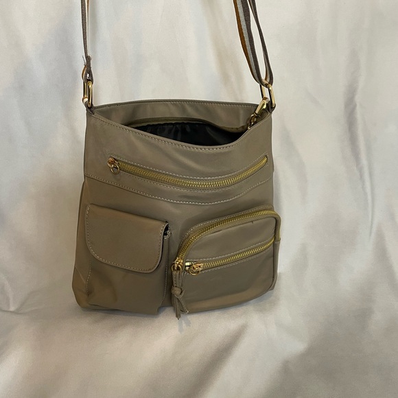 Urban Expressions Taupe Crossbody Bag - Picture 8 of 9